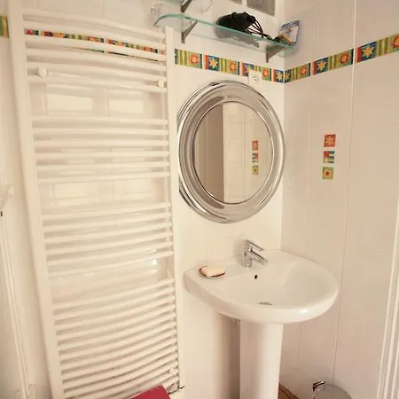 아파트 Cozy Parisian 1 Bedroom